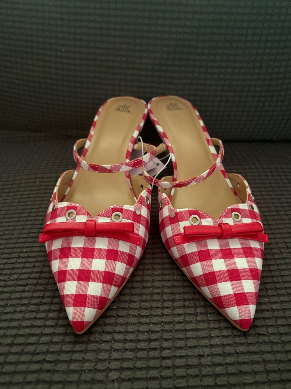 Red and White Pointed Toe Kitten Heels with Bow